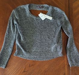 ✨ Almost Famous Metallic Black & Silver Y2K-Style Sweater – NWT Size Medium