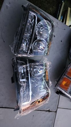 2007-2013 Silverado Headlights Black Housing