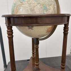 Powell Vintage 1970s Heirloom Replogle Lafaytte Illuminated Floor Globe