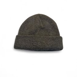 Alo Notable Beanie in Athletic Heather Grey