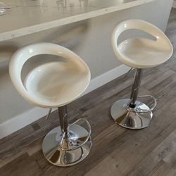 White Bar Stools