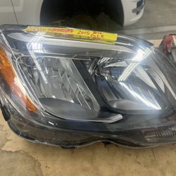 2015 Mercedes Benz  Class Glk350 R Head Lamp