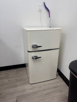 Small refrigerator