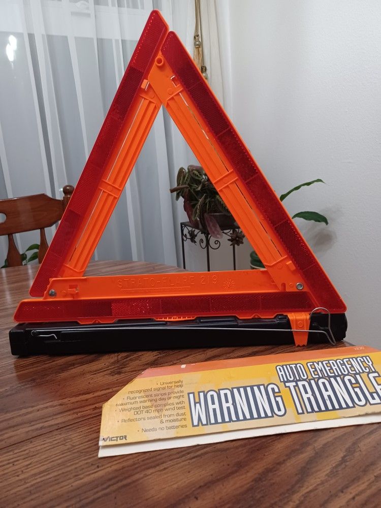 Auto Emergency Warning Traingle New $15