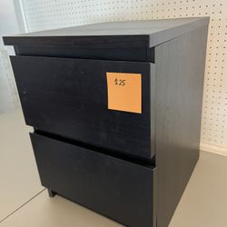 🖤 Modern Black 2-Drawer Nightstand – $25 – Kirkland 🖤