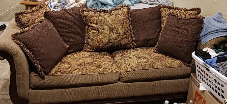 Nice Wood Couch With Reversable Cushions And Pillows