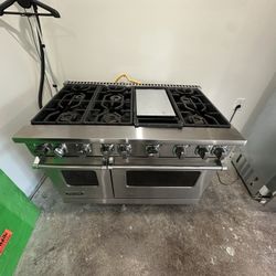Viking Range And Sub Zero Fridge 