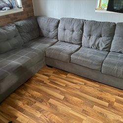 Sectional Sofa 