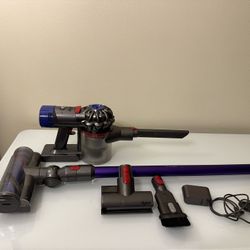 Dyson V8 Vacuum 