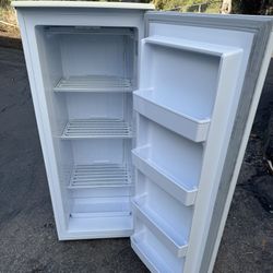 Standing Upright Freezer Hard To Find Size