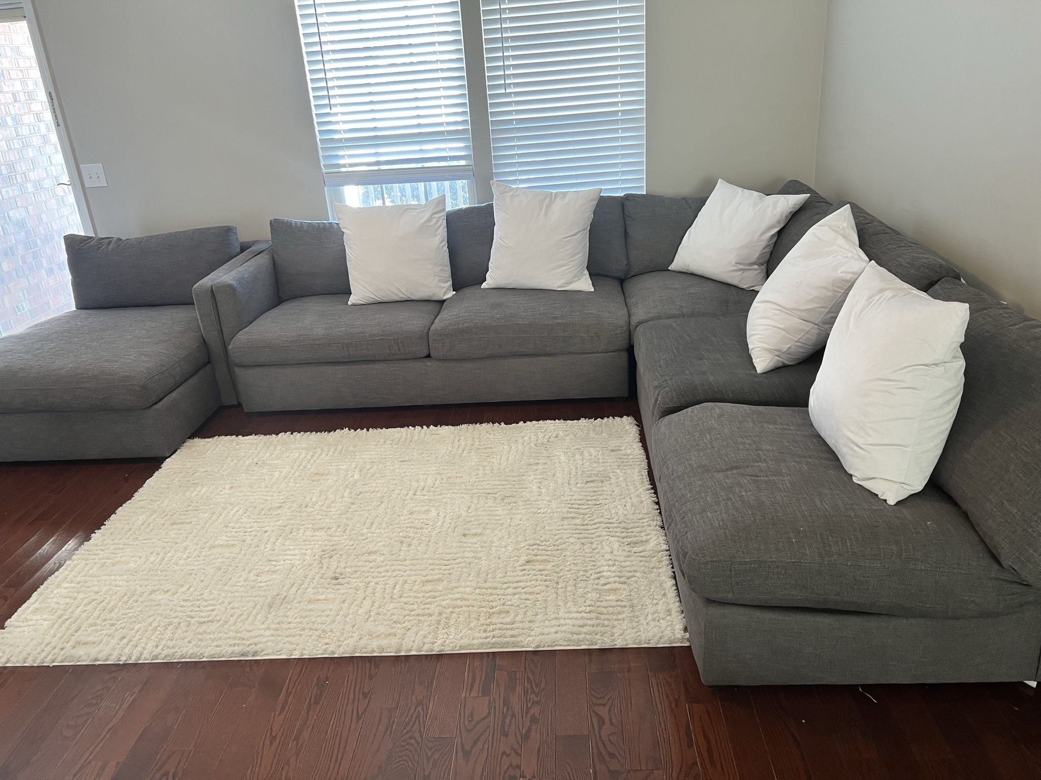 Sectional Cloud Style Couch 