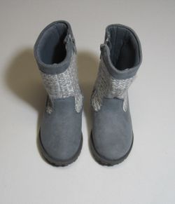 NEW Toddler Girls Sweater Boots Gray,  Size 7