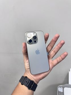 iPhone 15 Pro 256 GB Physical sim Unlocked 