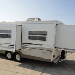 2005 Keystone Outback 28 RSDS 