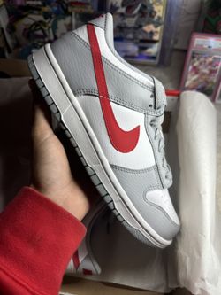 Nike Dunk Low Gs “White Wolf Grey University Red”