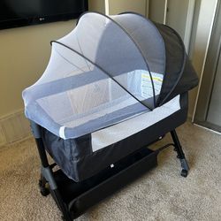 Baby Bassinet / Bedside Crib