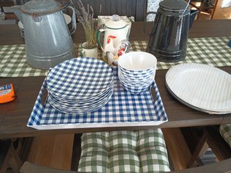 Blue Buffalo Checkered Melamine Serving Set