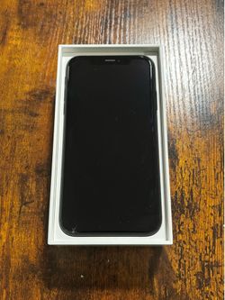 iPhone XR 128gb black unlocked fair condition