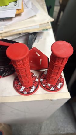 Pro taper grips