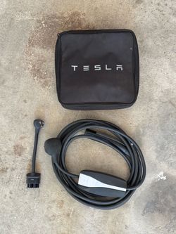 Tesla Model 3 charging cable