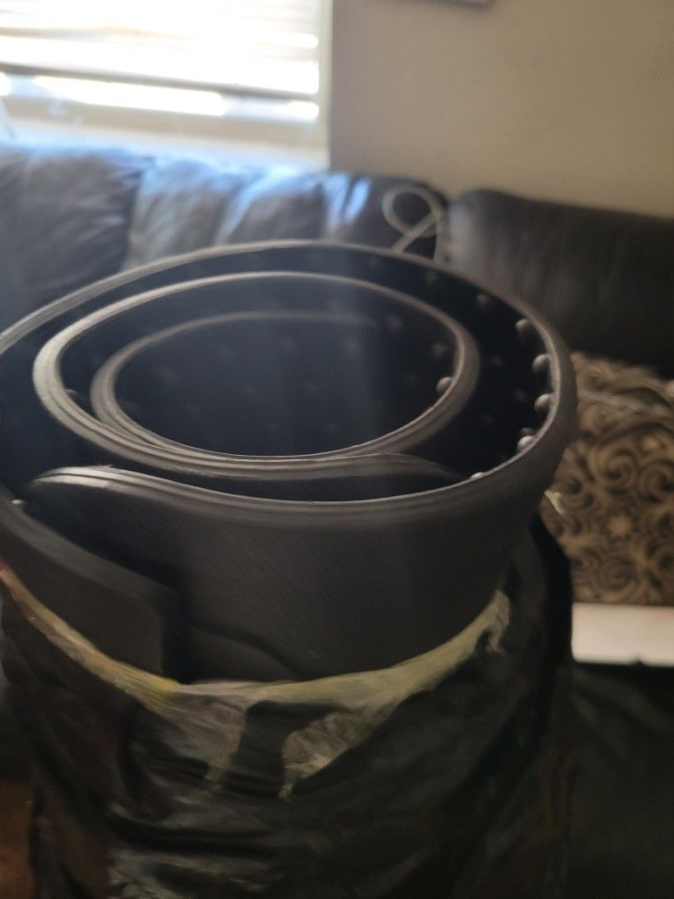 24 Toyota Tacoma Heavy Duty Rubber Bed Mat
