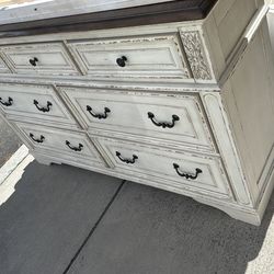 Dresser Antique