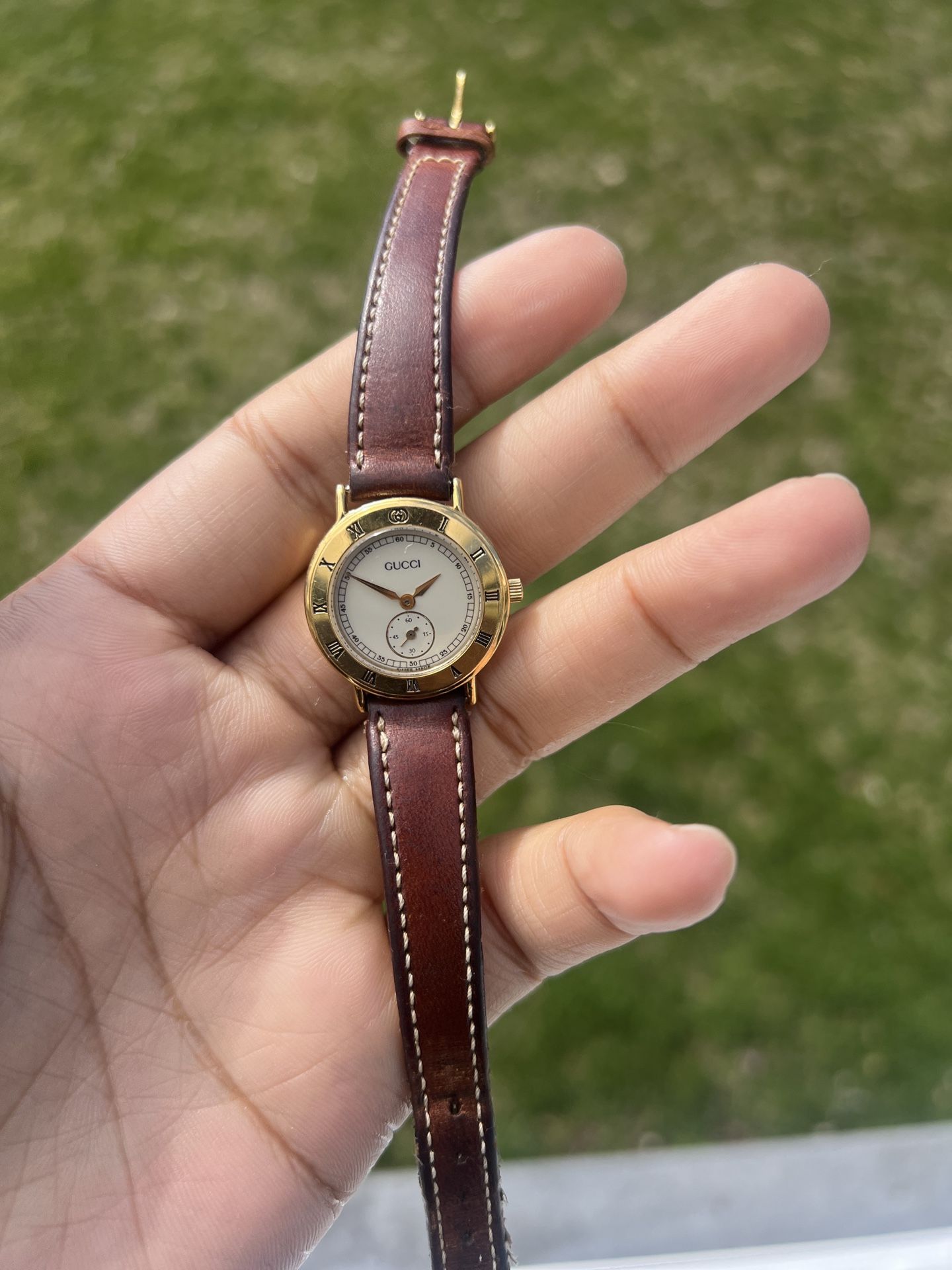 GUCCI Chronograph, Gold Plated ladies Watch - www  display picture 1