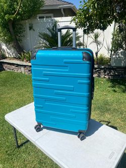 Gd. Cond. Coolife Lrg. Lightweight Luggage