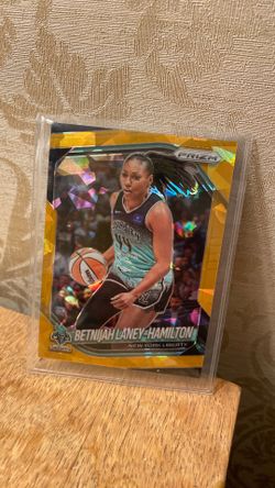 Rare 05/10 WNBA GOLD PRIZM GEM MNT 10 pack to protector fresh woman’s basketball trading card