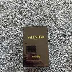 Valentino Cologne 