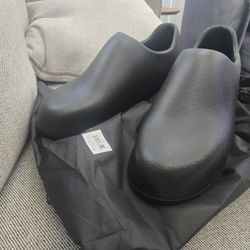 Yeezy SL-02 Size 11 (More Like 12)