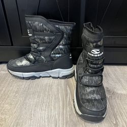 Hobibear Kids Snow Boots - Size 39/6.5-7