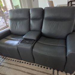 Flexsteel Loveseat