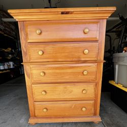 Basset  Pine Dresser 