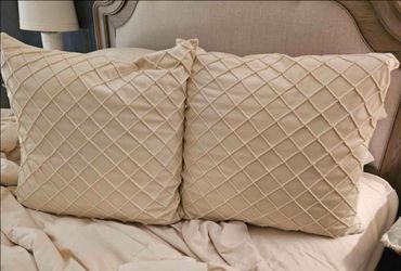 26 inch Beige Pintuck Throw Pillow Covers Set of 2