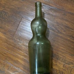 Antique Pippermint Git  Bottle