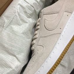 Nike Air Force 1 SB