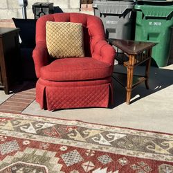 Accent Chair And End Table 