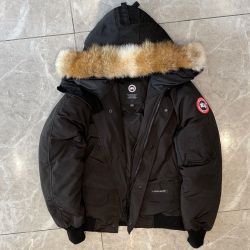 Canada Goose Chilliwack – Size (S-L), Excellent Condition