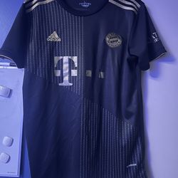 Bayern Munich 19/20 Away Jersey Davis #19 Size Large 