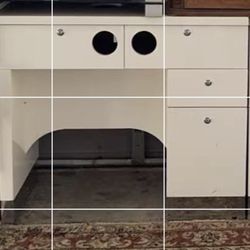 nail table