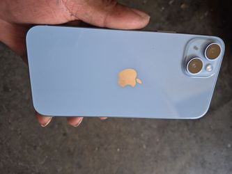 IPhone locked it works no scratches no cracks.
