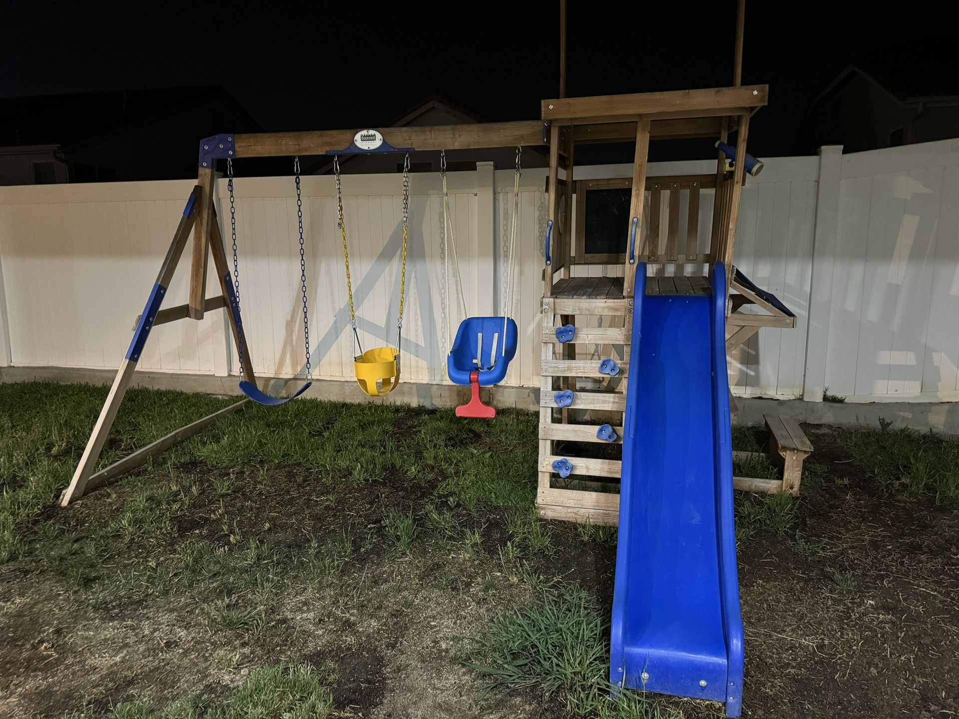 Swing Set Great Condition 