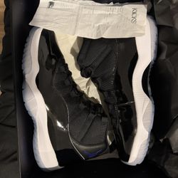 Jordan Retro 11 Space Jam