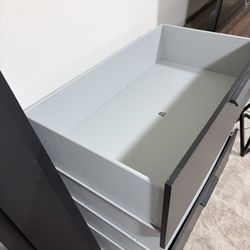 Queen Bed frame With Drawers! 