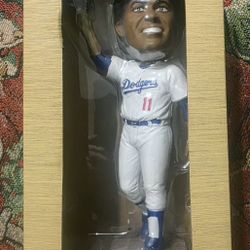 Manny Mota Bobblehead