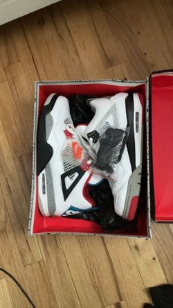 Air Jordan 4 Retro SE White, blue, red, black Size 13