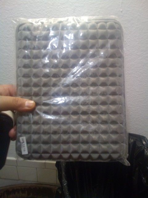 Brand New Looks Like A iPad/Laptop Zipper Up