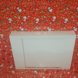 New Apple MacBook Air 13 Inch M2 Chip 8GB RAM 512GB SSD - Pay $5 To take It home And pay The rest Later 