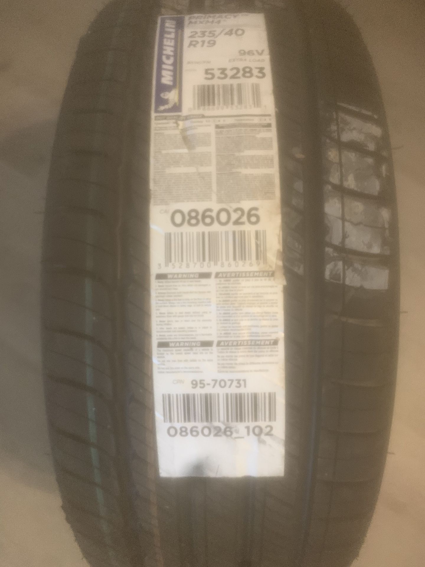 Brand New 235/40 R19 Michelin Primacy MXM4 Tire